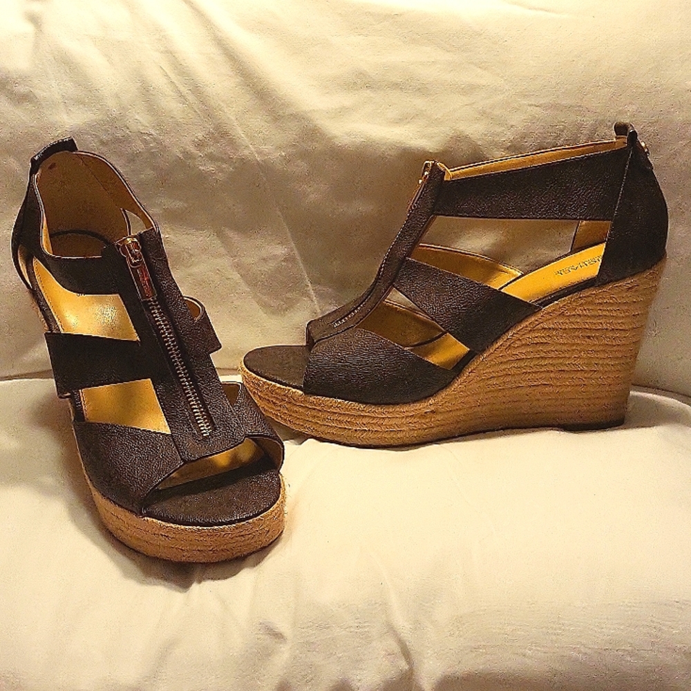 Micheal Kors sz 11 brand new wedges